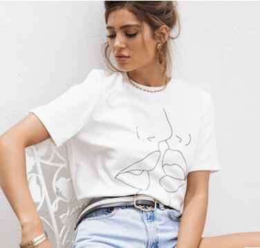 Girl Gang Graphic T-Shirt – Women’s Trendy Streetwear Fashion Tee