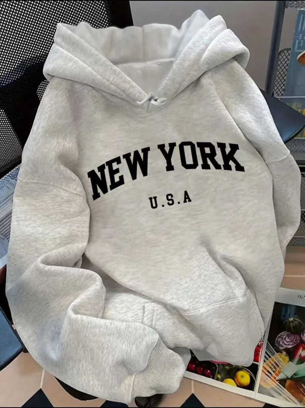 Mid-length Casual Hooded Sweatshirt With A Vintage American-style Letter Print