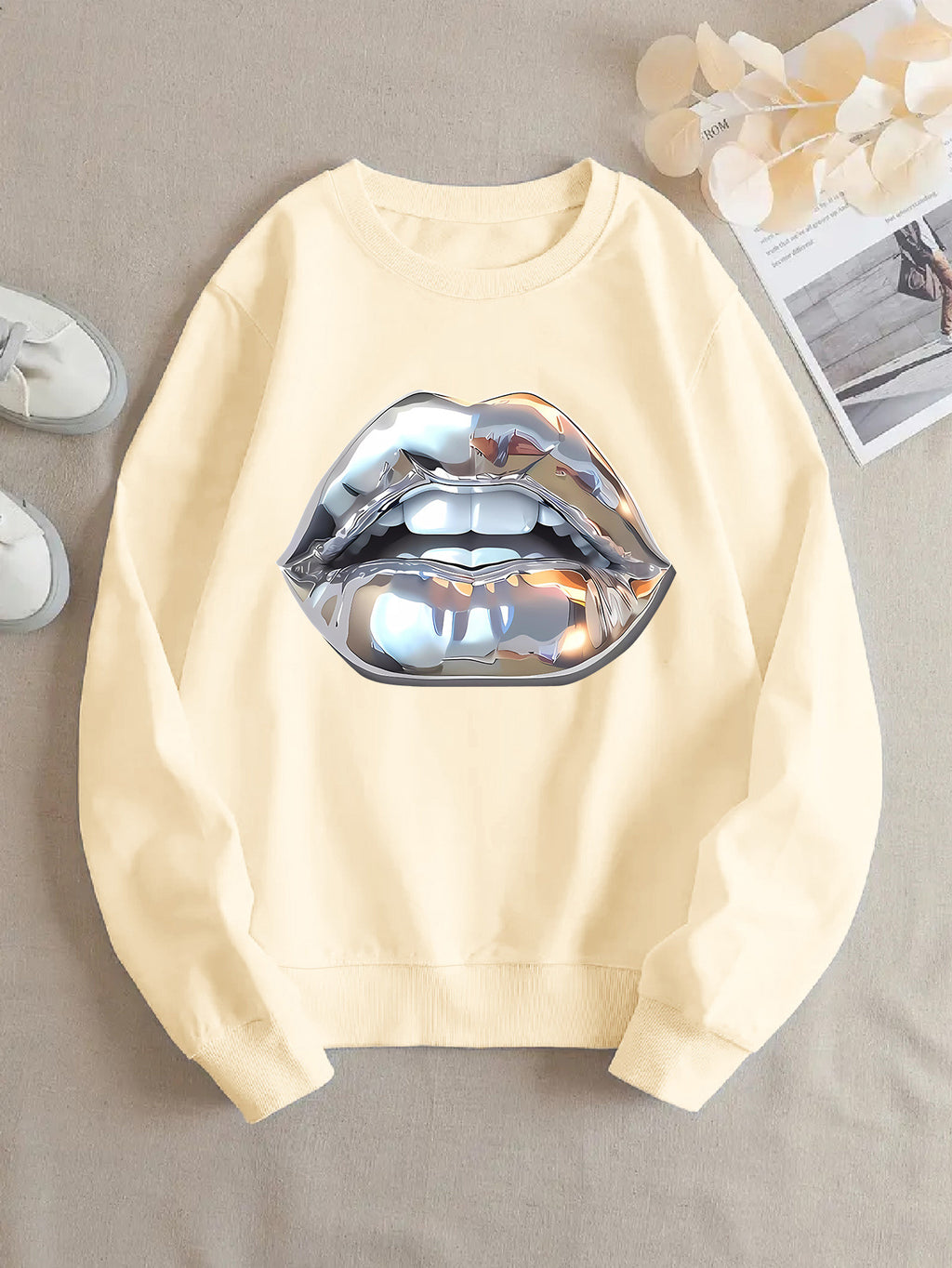 Womens Cartoon Silver Lip-Printed Sweatshirt
