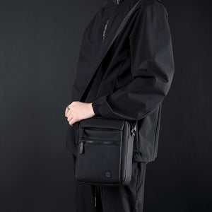 men's casual single shoulder crossbody bag water repellent everyday travel sling bag